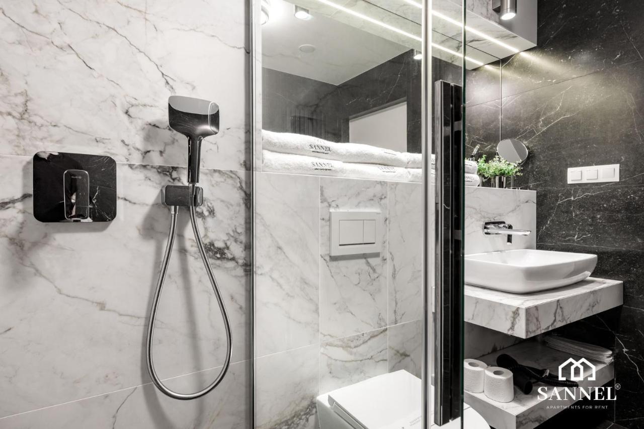 Apartament Prestige Z Dostepem Do Basenow,Strefy Saun,Jacuzzi - Pinea Apartments Pobierowo-Sannel Apartments For Rent Buitenkant foto